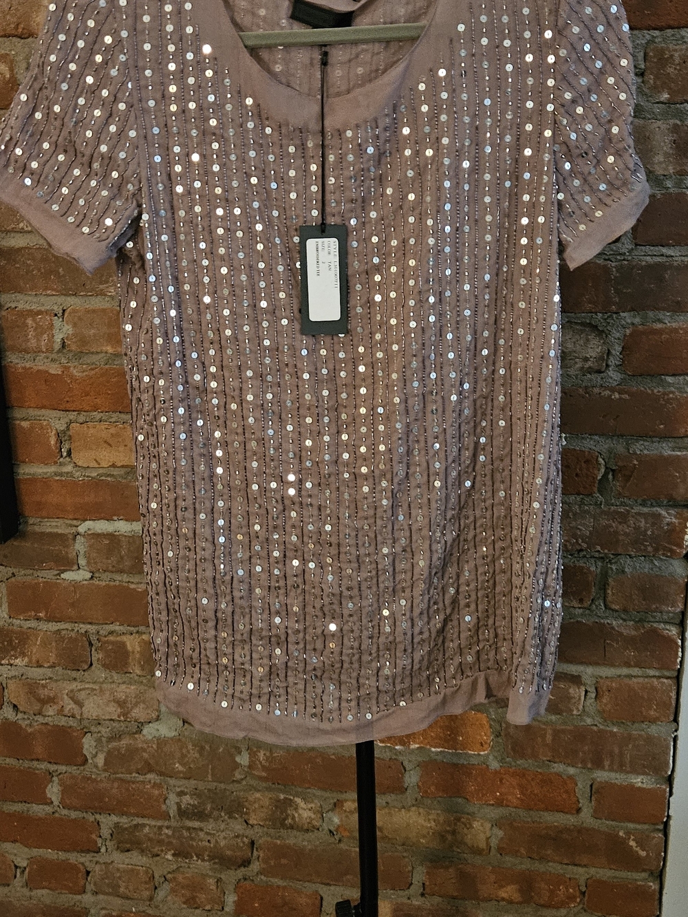 Richard Chai 100% Silk Mauve Sequined Short Sleeve Top